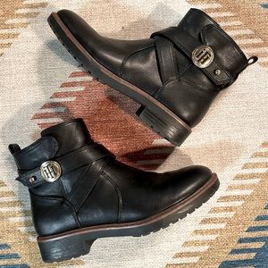Ankle Boots*size 6